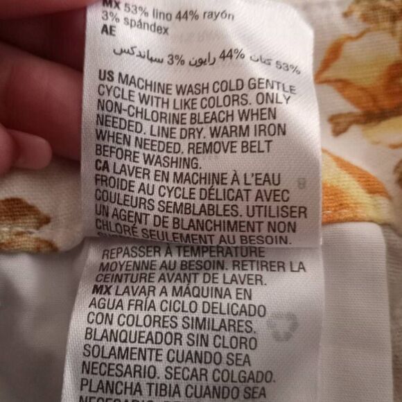 I.N.C. INTERNATIONAL CONCEPTS LINEN CREAM, BLUE, & YELLOW FLORAL SHORTS SZ.8 EUC - Picture 9 of 11